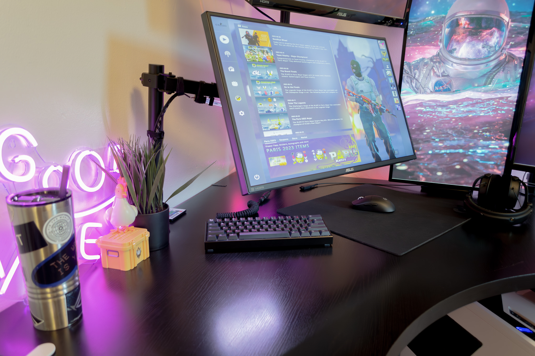 Custom Wooting 60HE Desk Setup for Counter Strike